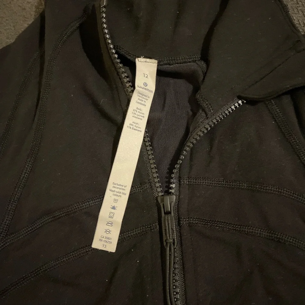 Lululemon Define Jacket - Picture 2 of 5